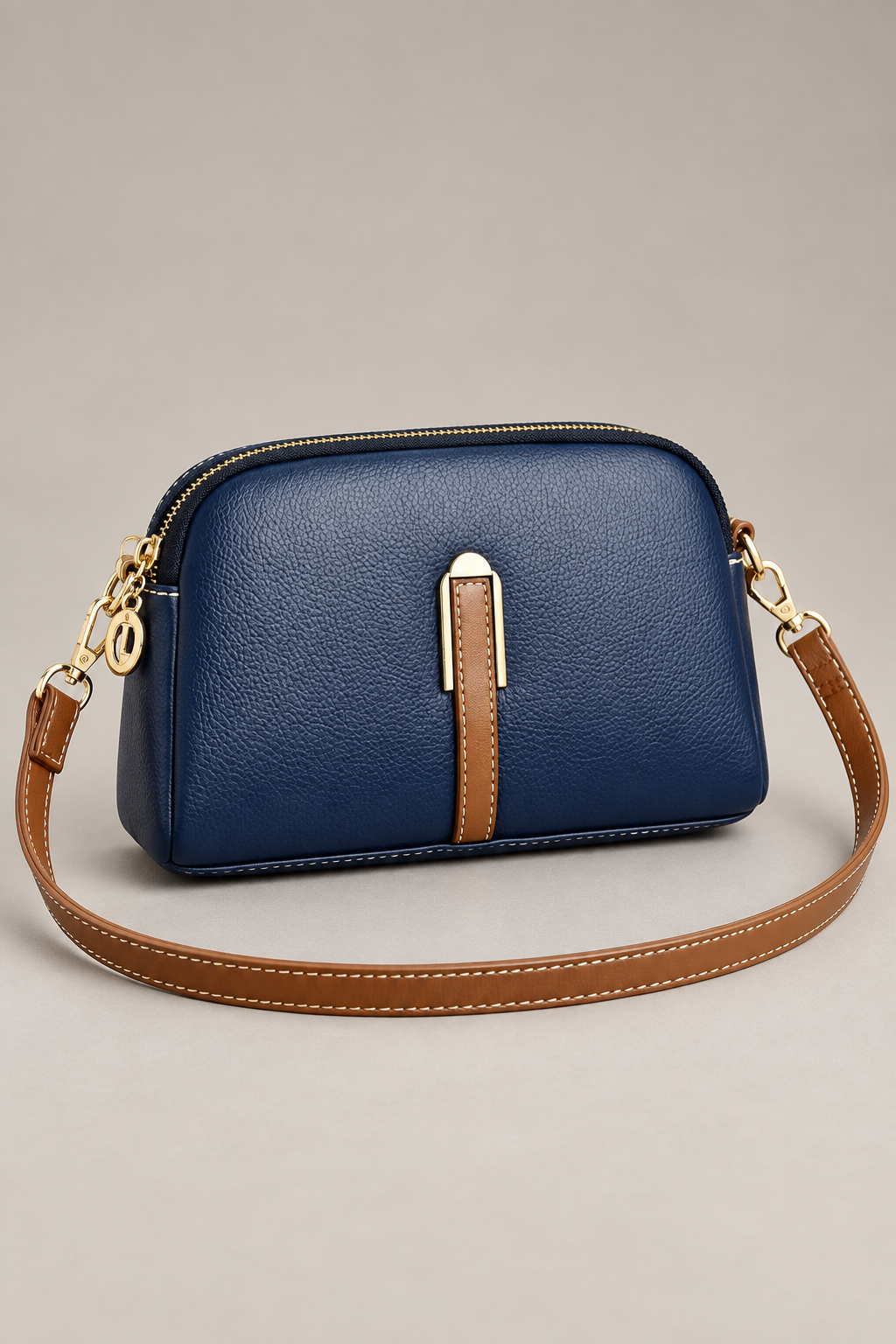 Blue Women's Shell-Shaped Crossbody Bag studio view