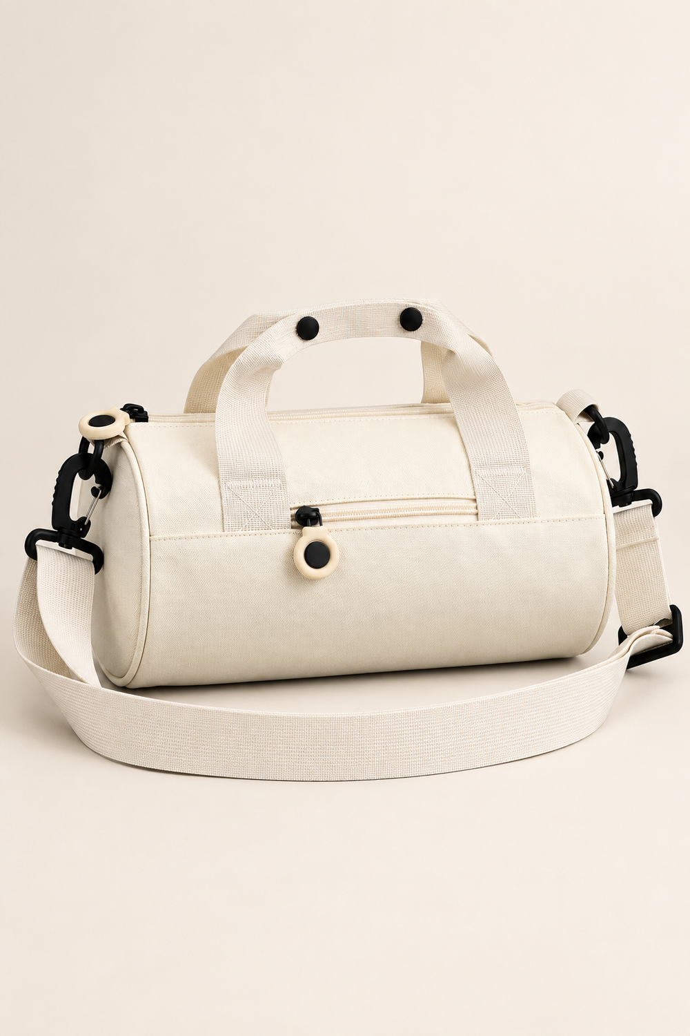 Tea White Oxford travel shoulder bag in a three-quarter view