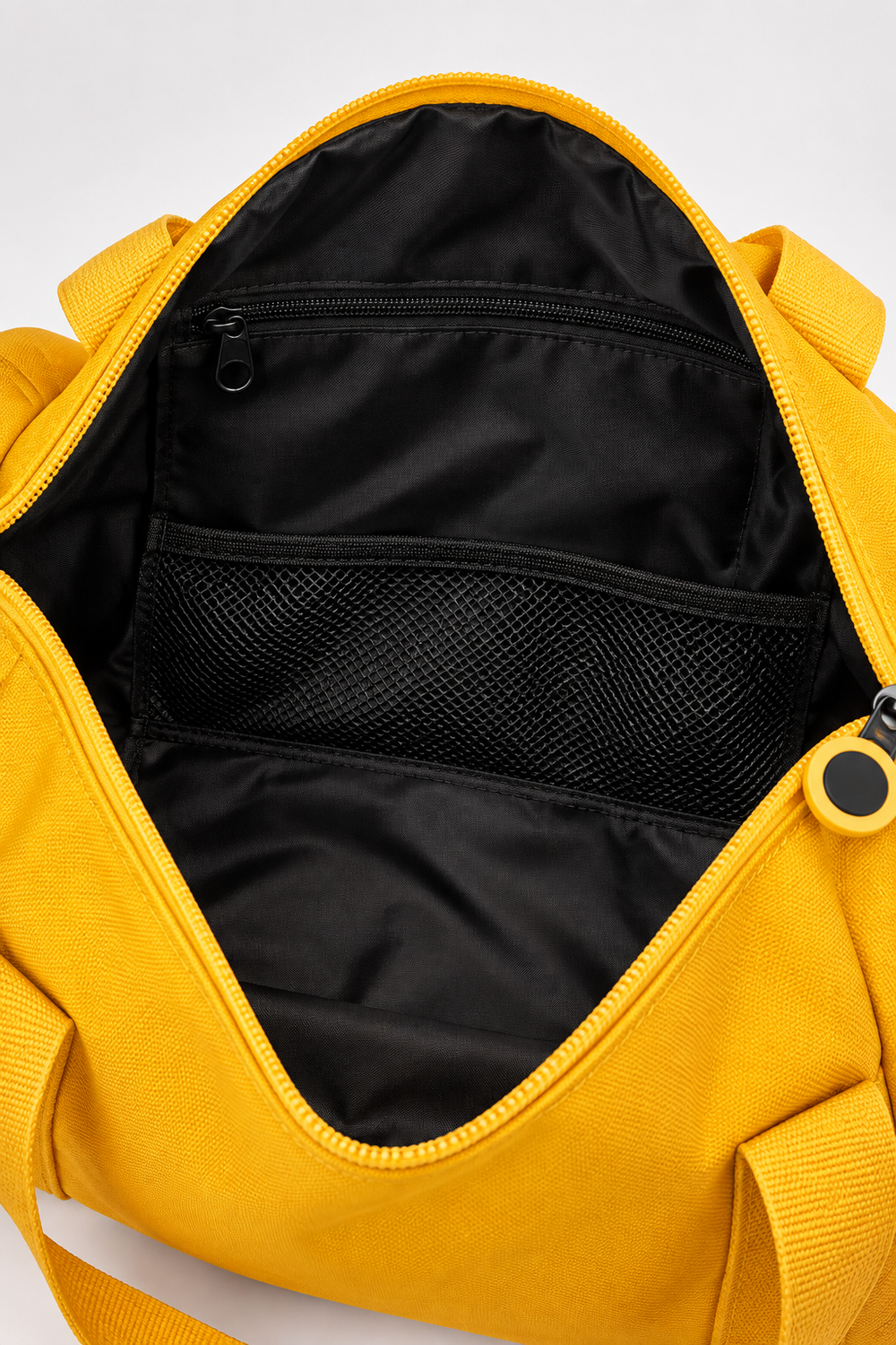 Interior of the Large Oxford travel shoulder bag with zip and mesh pockets