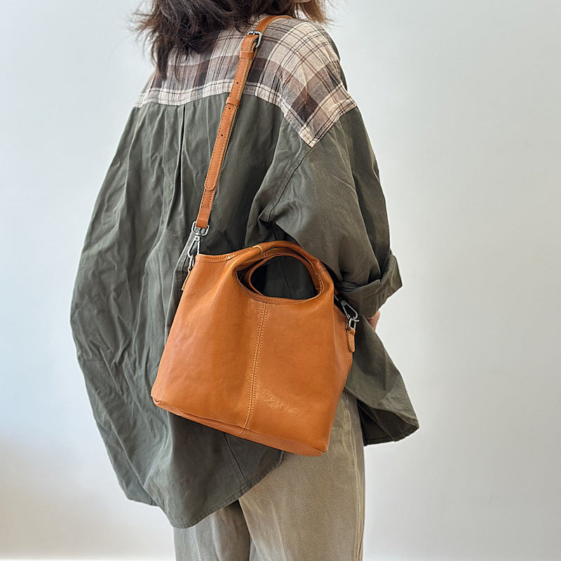 Women's Leather Crossbody Dumpling Bag | Retro Zipper Shoulder Bag