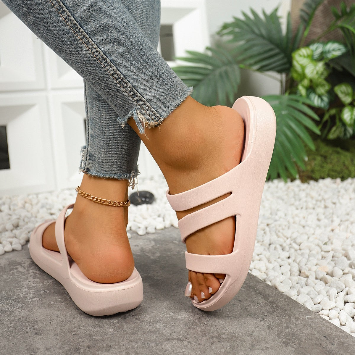 Women's Casual Beach Flat Slippers | Lightweight Rubber Flip Flops
