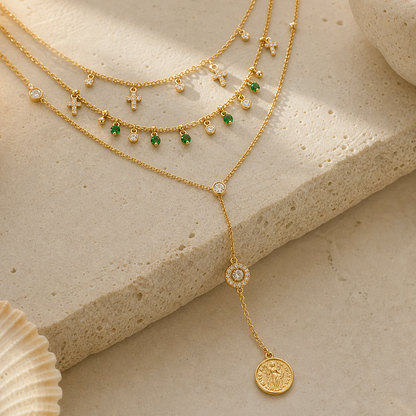 Gold layered geometric pendant necklace product photo